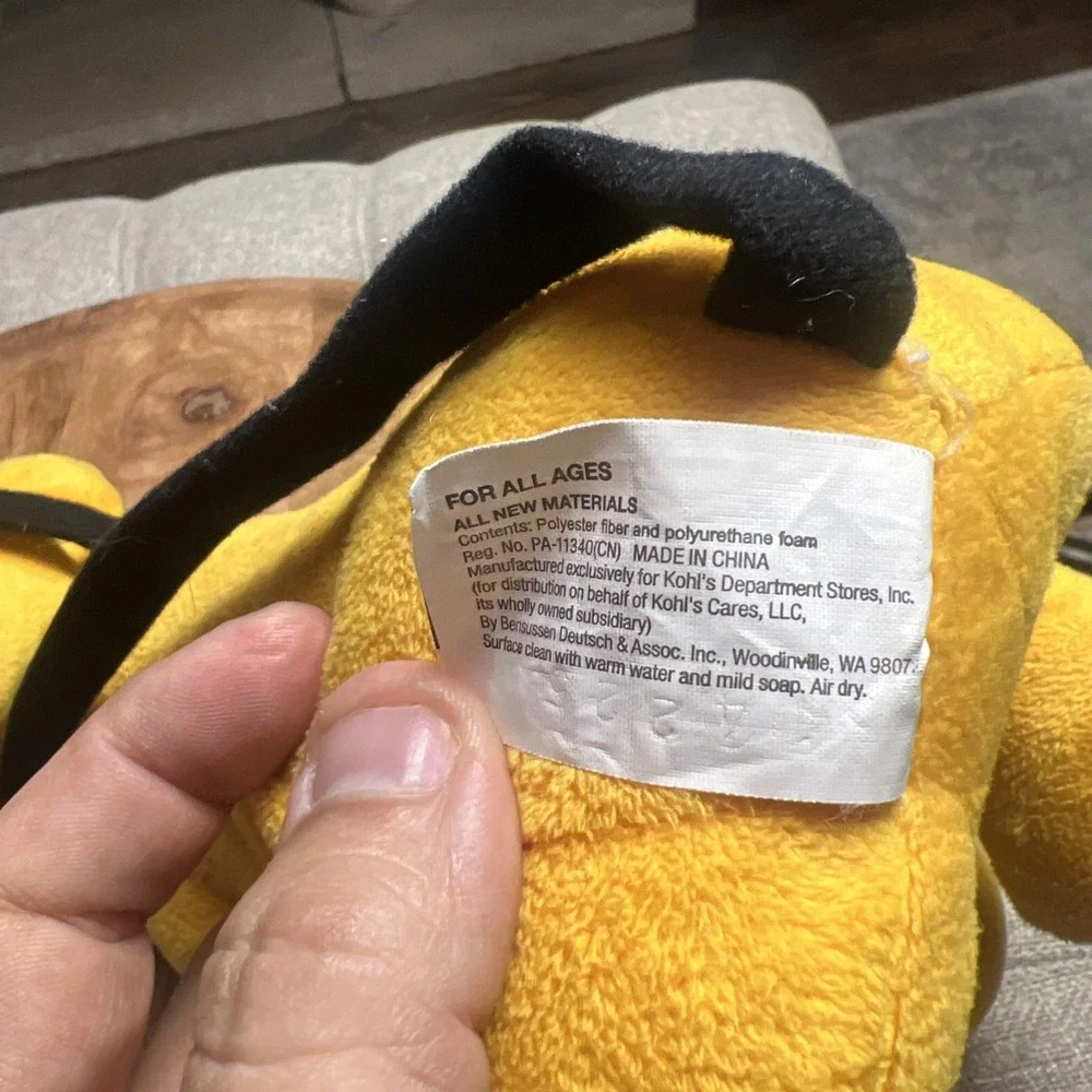 Disney Pluto‎ Plush 16